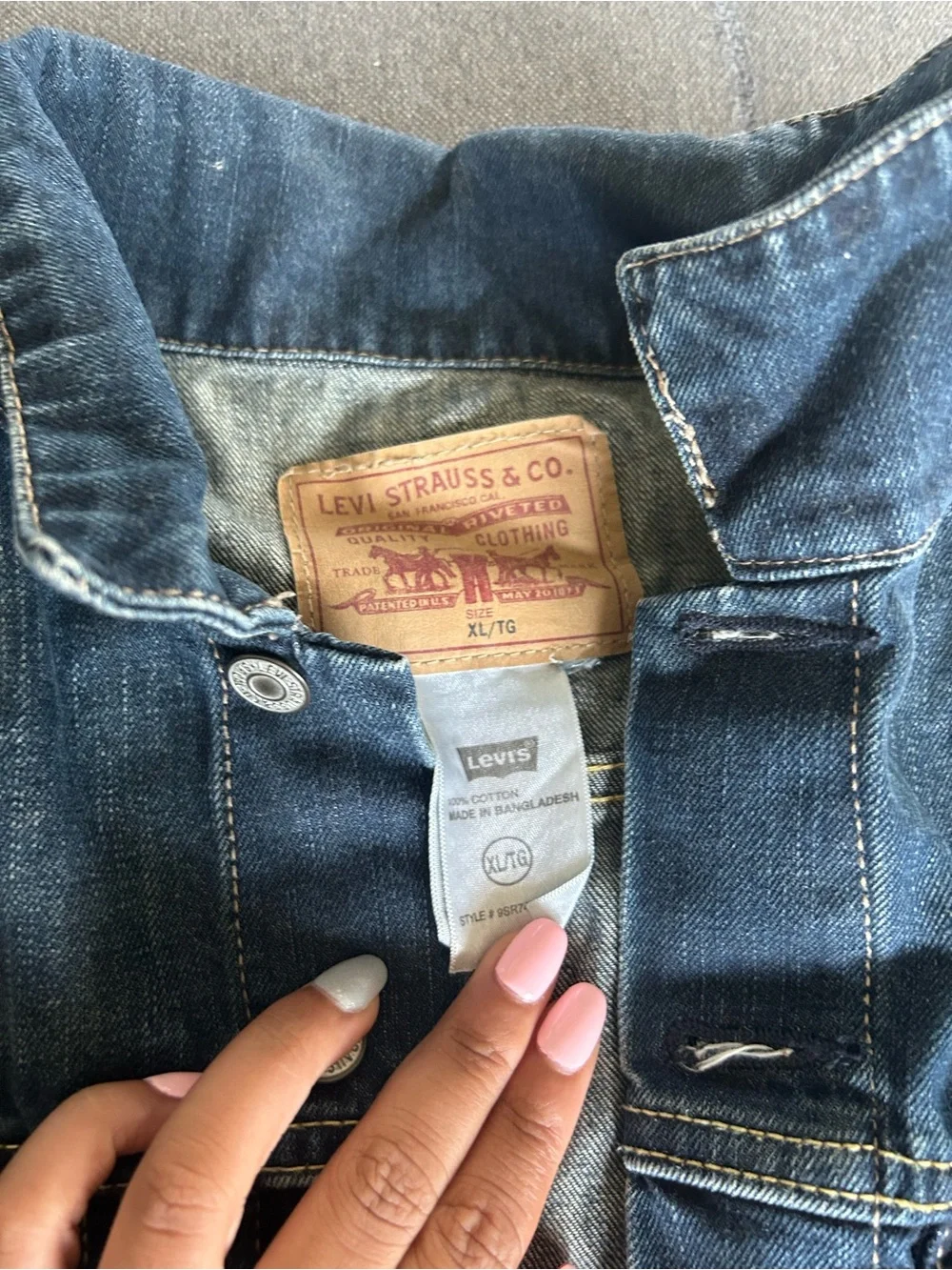 Levi Jean jacket - Picture 2 of 3